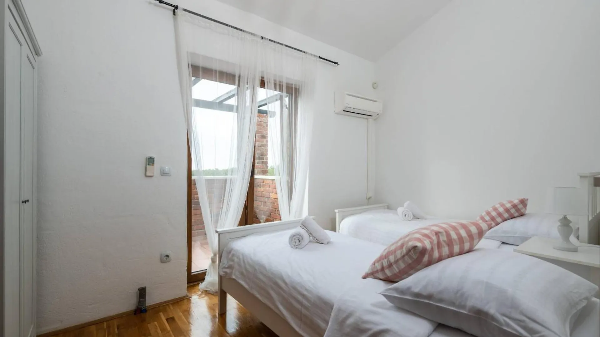 Holiday home Villa Orlene Butkovici